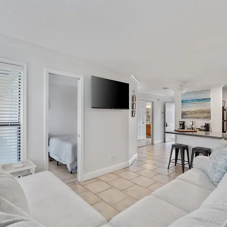 Sandpiper Cove 8140 - 500 Feet To The Beach! Pool In The Back Yard!